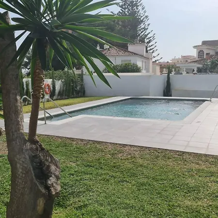 Lucena Atico Soleado Piscina Y Playa Torremolinos